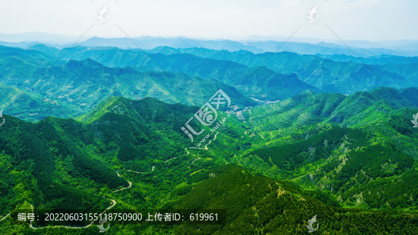 青山