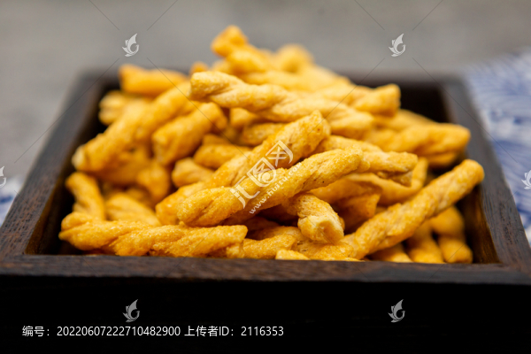 酥脆小麻花