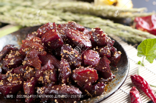 小塊牛肉干