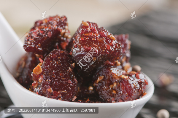 小塊牛肉干