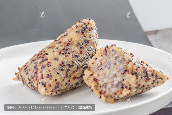 三色藜麥黑糯米粽子