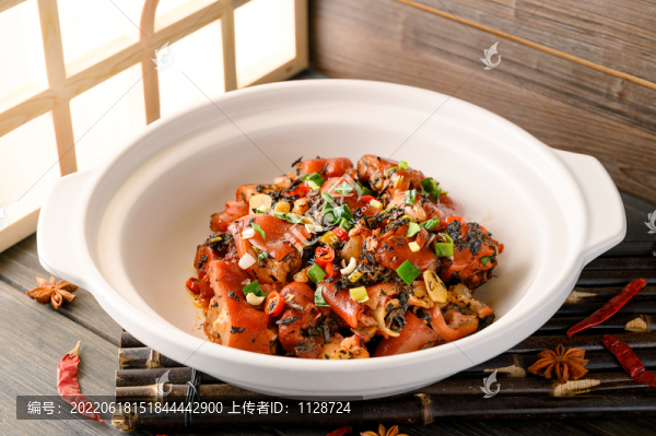 梅干菜鹵豬腳