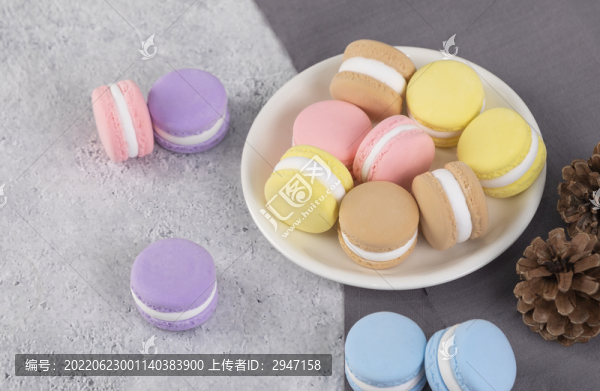 彩色的馬卡龍蛋糕