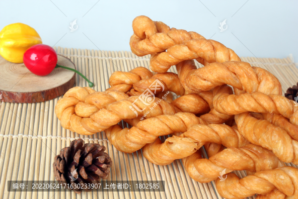 四川古鎮(zhèn)油炸麻花
