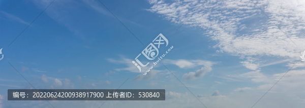 晴天橫構(gòu)圖藍(lán)天碧海