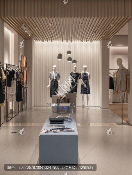 精品女裝專賣店陳列設(shè)計