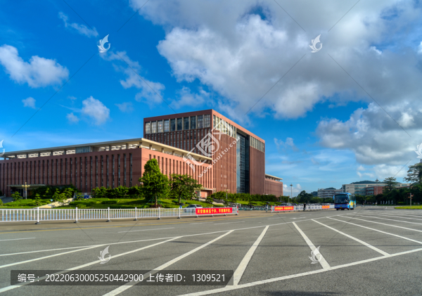 珠?？萍紝W院圖書館大樓
