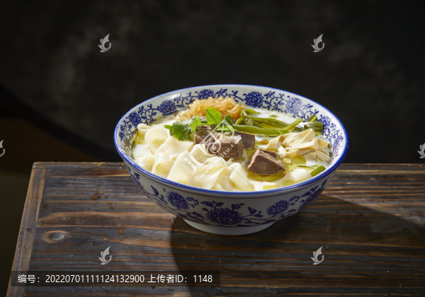 滋補(bǔ)燴面
