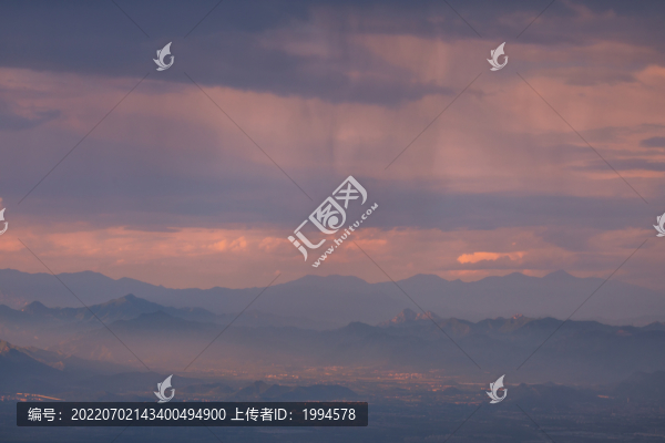 遠(yuǎn)山