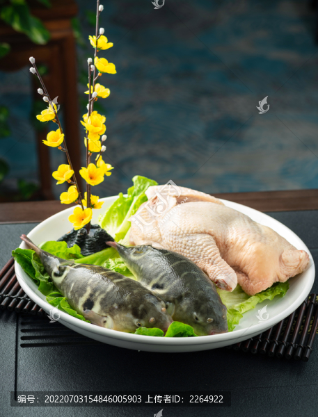 巴魚煲土雞