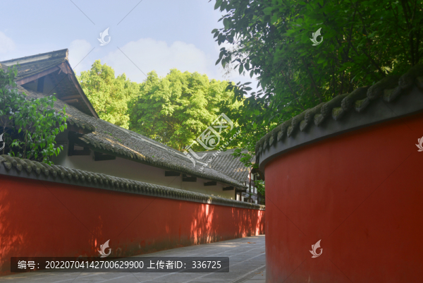 杜甫草堂古跡紅墻夾道