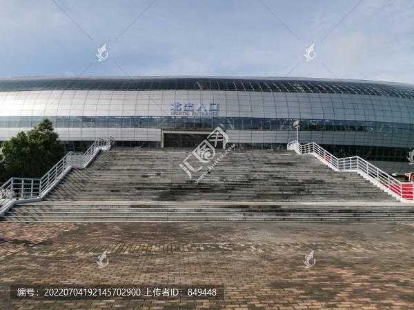 曲靖五館一中心北門