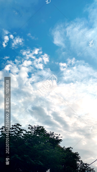 天空
