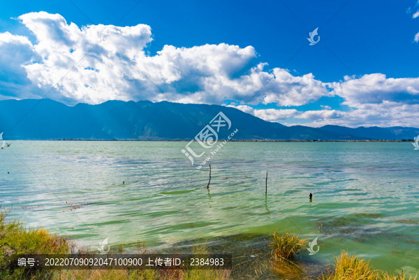 云南大理蒼山洱海藍(lán)天白云