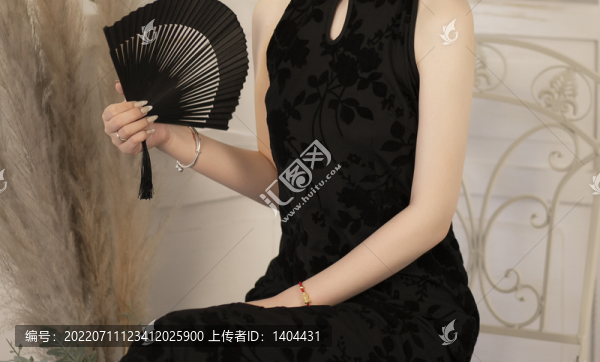 室內(nèi)美女