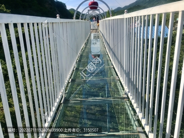 玻璃小橋