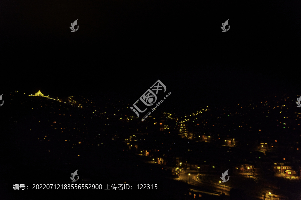五明佛學(xué)院夜景