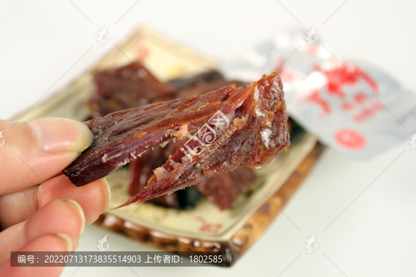 手撕醬鹵牛肉干