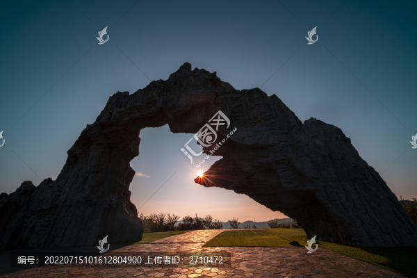 重慶天池情緣景區(qū)日出日落