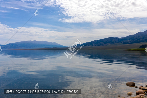 賽里木湖
