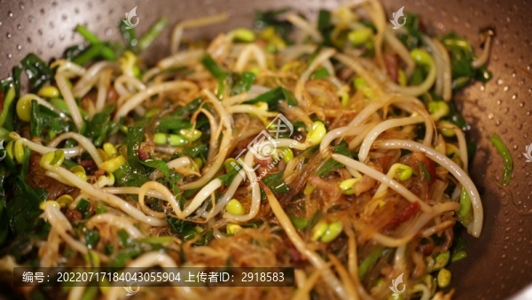 不粘鍋炒豆芽炒合菜
