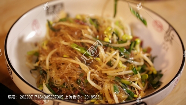 不粘鍋炒豆芽炒合菜