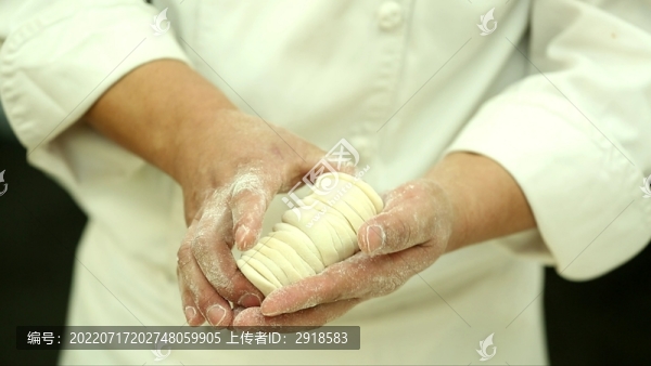 快速搟餃子皮絕活