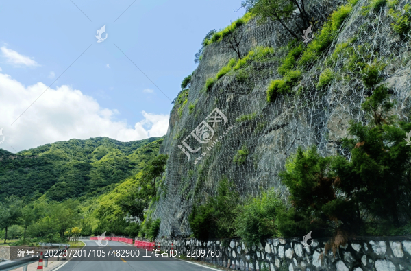 山區(qū)防落石防護網(wǎng)