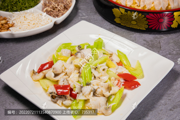 西芹炒魚片