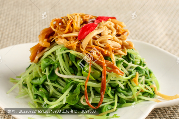 豆苗拌金針菇