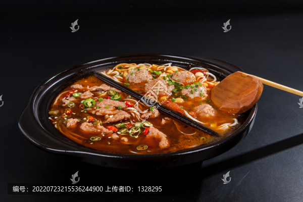 牛肉丸子面條