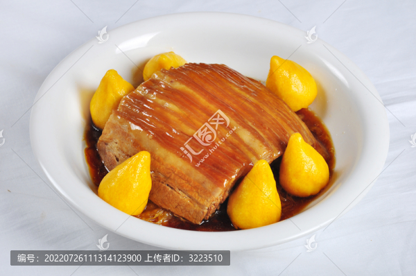 酸菜扣肉