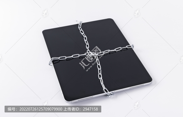 被鐵鏈鎖住的ipad