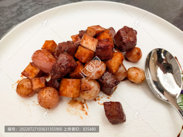 茹蒜牛肉粒