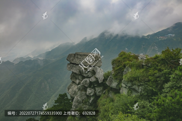 廬山駱駝峰