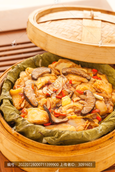 中國(guó)美食荷葉雞