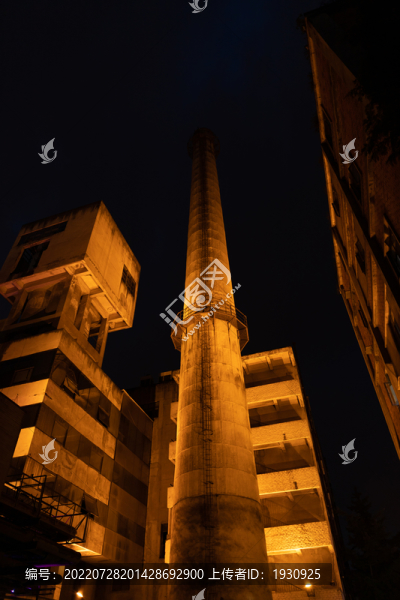 成都東郊記憶復(fù)古老建筑夜景