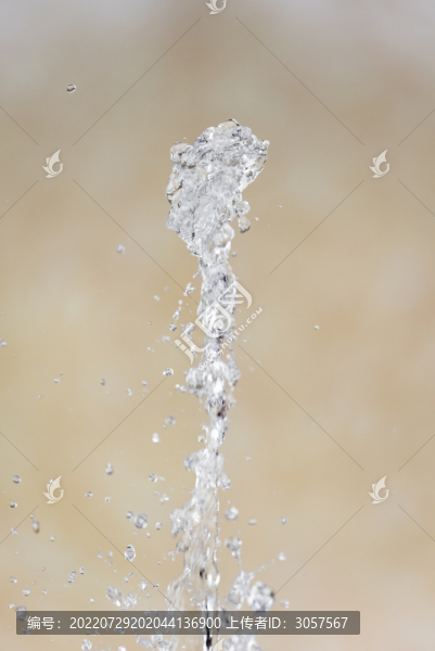 噴泉噴涌水花飛濺