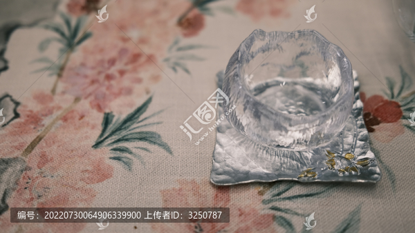 茶臺(tái)