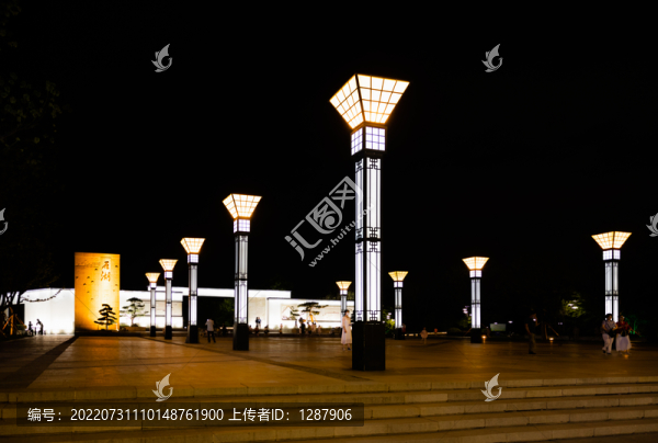 石湖東門廣場夜景