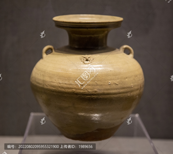 越窯青釉網(wǎng)格紋雙系盤口瓷壺