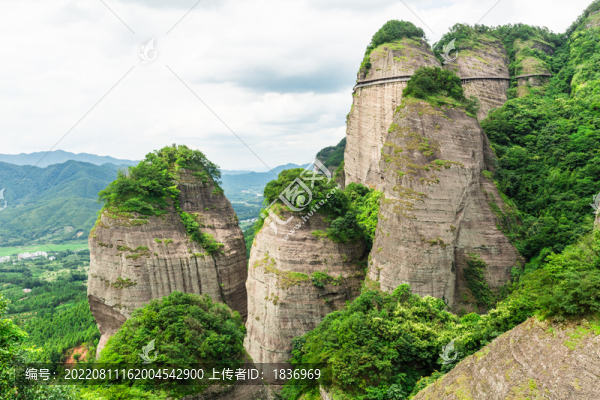 龍南武當山