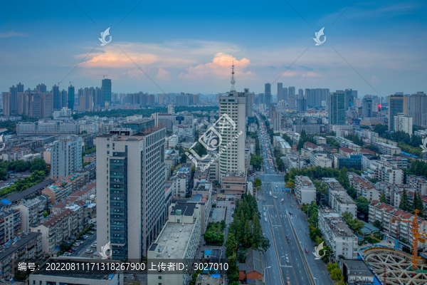 合肥徽商大廈頂樓俯瞰壽春路