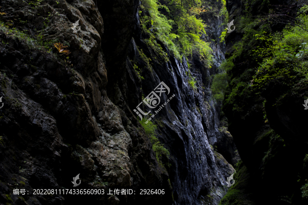 山谷
