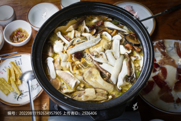 野生菌湯鍋