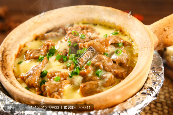 芝士牛肉煲仔飯