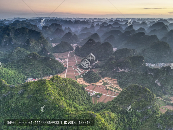 廣西山區(qū)晨曦