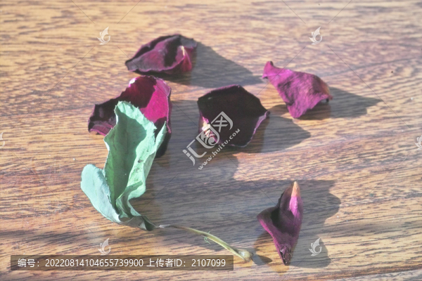 干玫瑰花瓣