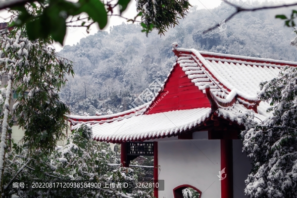 雪后紅亭