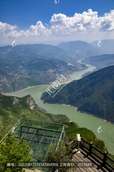三峽之巔